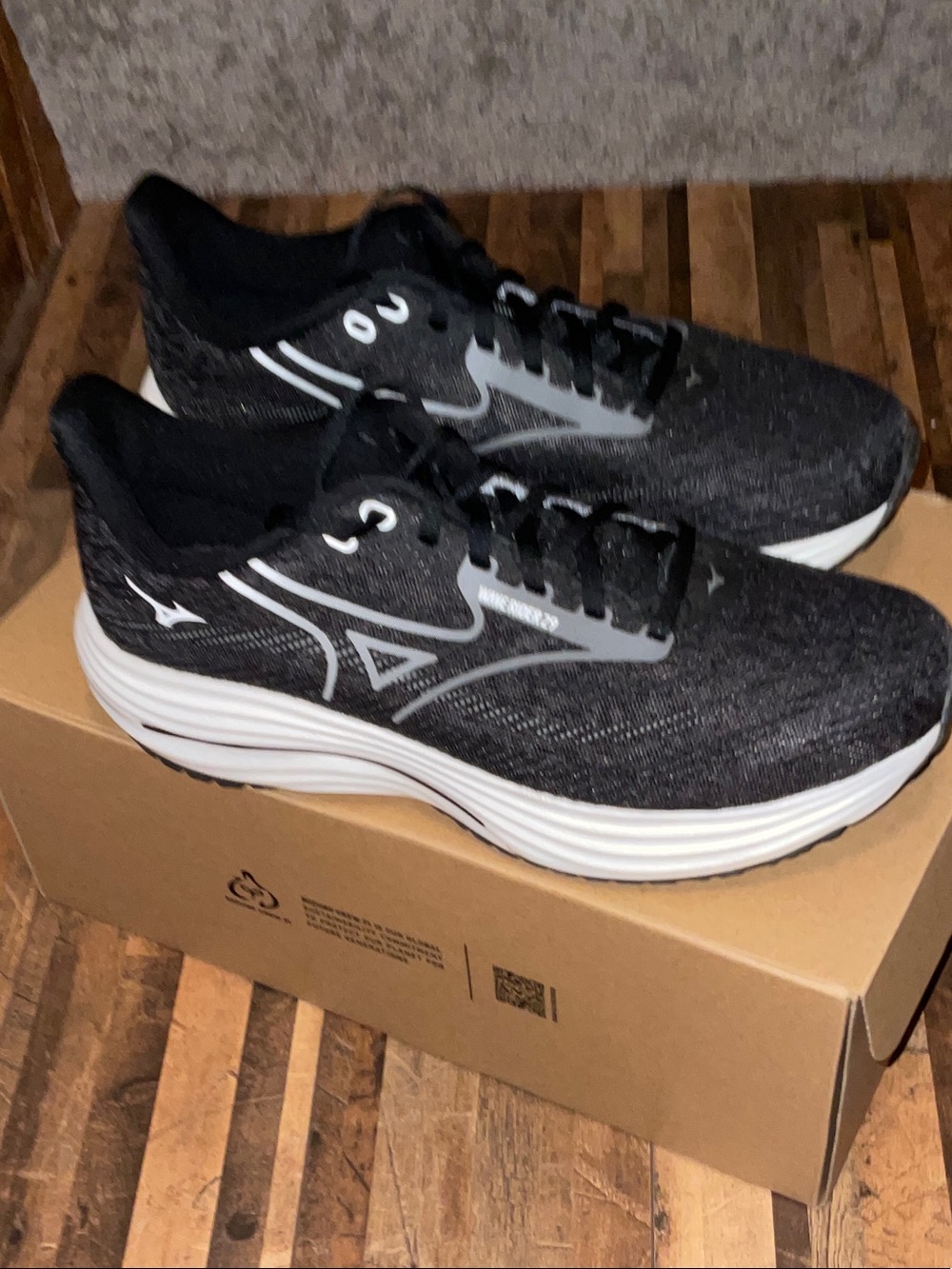 Men’s Mizuno Wave Rider 29 size 10.5